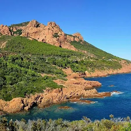 Cap Esterel Face A La Agay St Raphael * Drammont