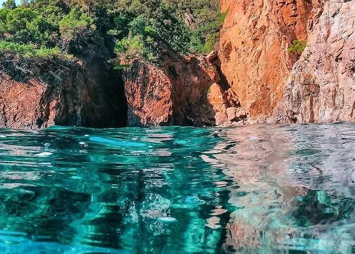 Cap Esterel Face à La Agay St Raphael * Drammont