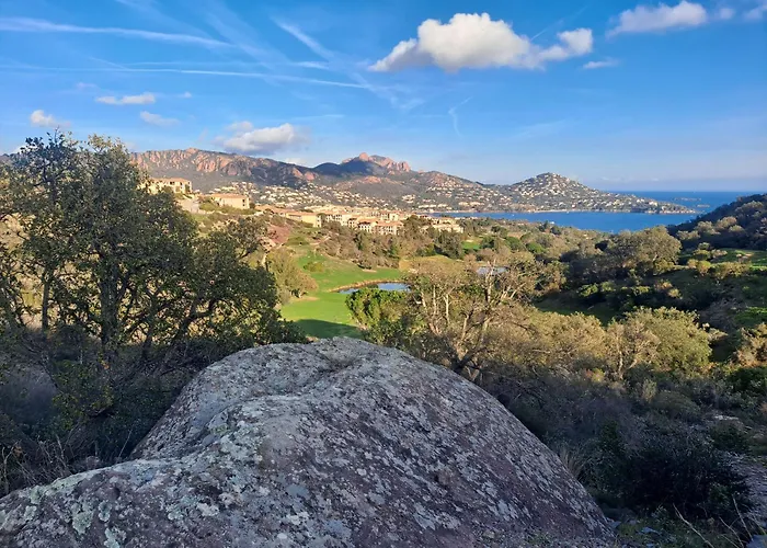 Cap Esterel Face A La Agay St Raphael