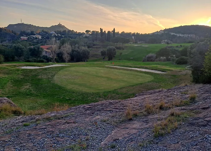 Cap Esterel Face à La Agay St Raphael Drammont
